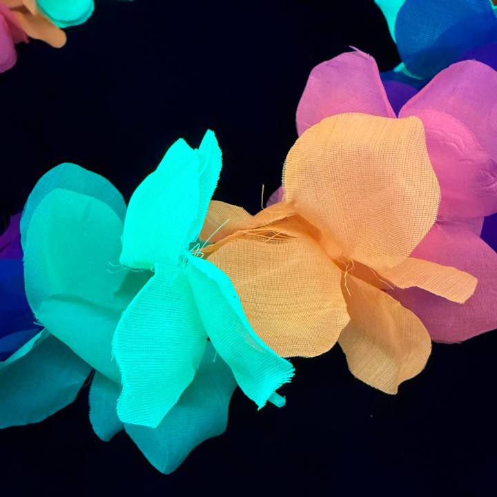 Collier Hawaïen à fleurs multicolores fluo néon 80mm